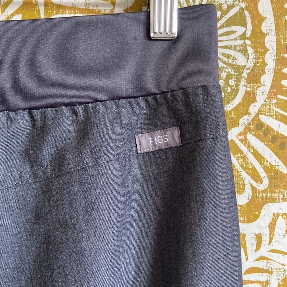 FIGS Technical Collection Kanye Moto Scrub Pants Limited Edition Graphite Gray S - Picture 10 of 12